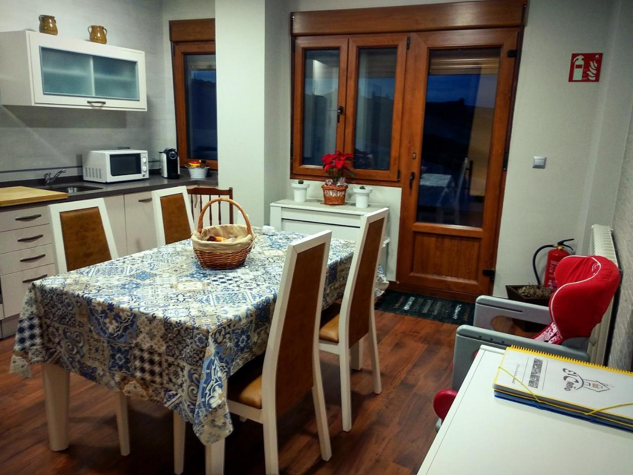Casa Rural El Cano Nava del Rey ภายนอก รูปภาพ